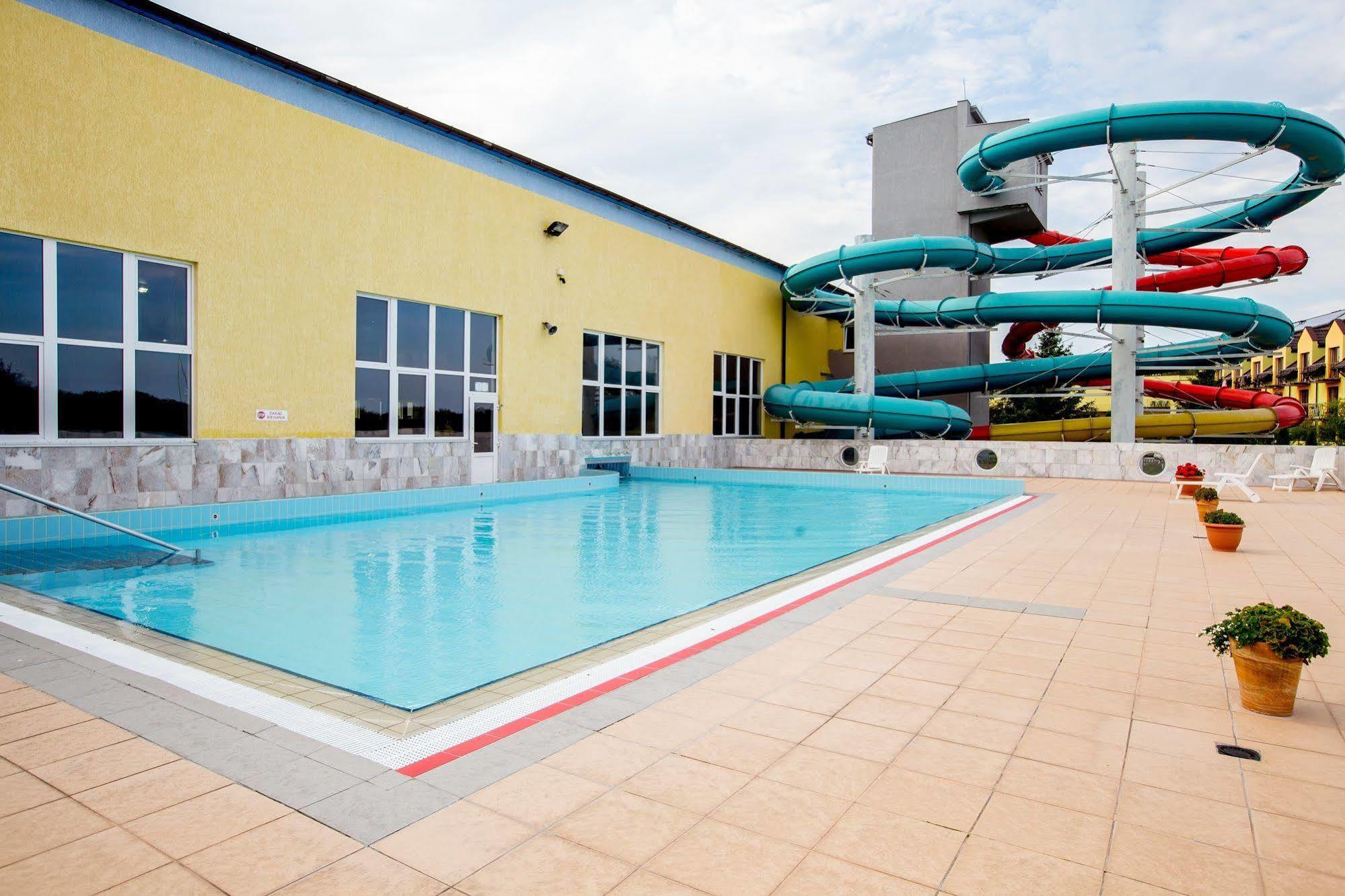 Hotel Jan Darlowko Luaran gambar